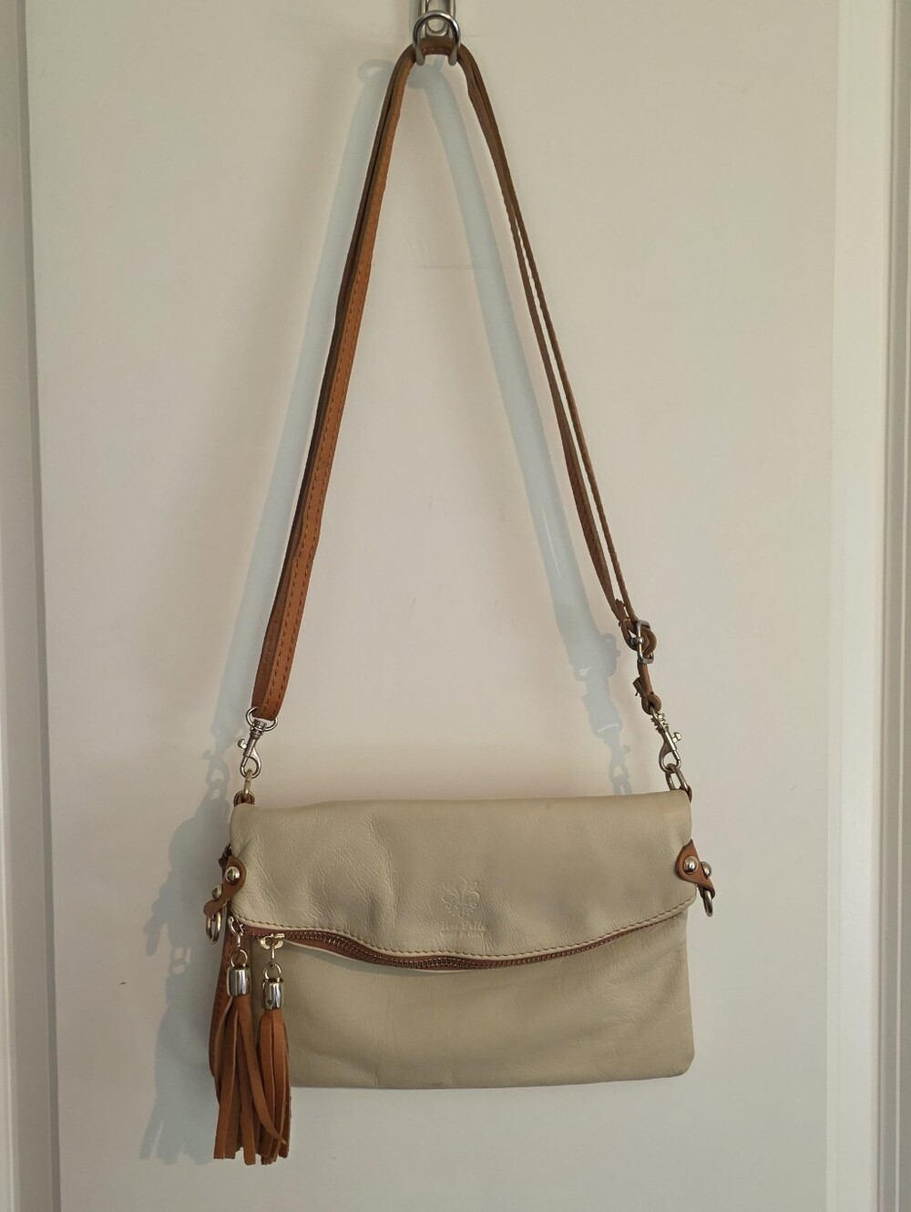 Vera Pelle Italian Genuine Leather Cream Tan Brown Crossbody Shoulder Tassel Bag